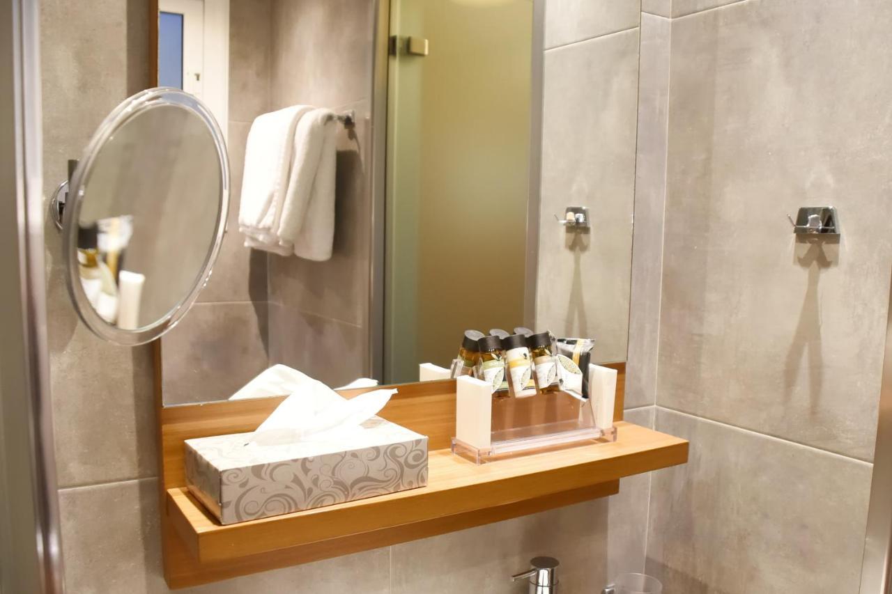Adrian Hotel 3*