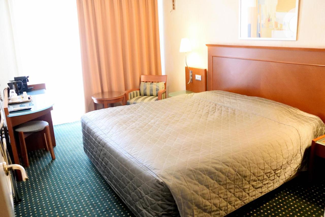 Hotel Adrian
